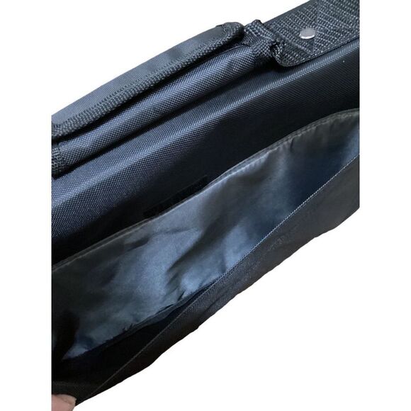 New Black Messenger Bag - Picture 8 of 11